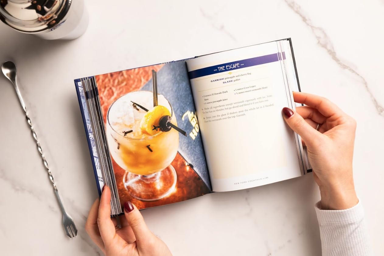 New York Cocktails: An Elegant Collection of over 100 Recipes Inspired by the Big Apple (City Cocktails)