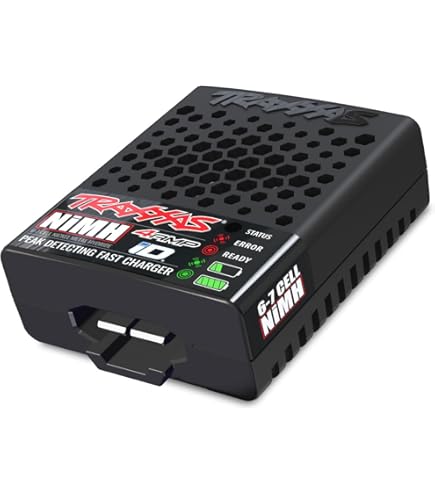トラクサス　スラッシュ　２WD　バッテリー・充電器セット　レッド　8234-8 トラクサス スラッシュ 2WD XL-5 バッテリー充電器セット USB-C