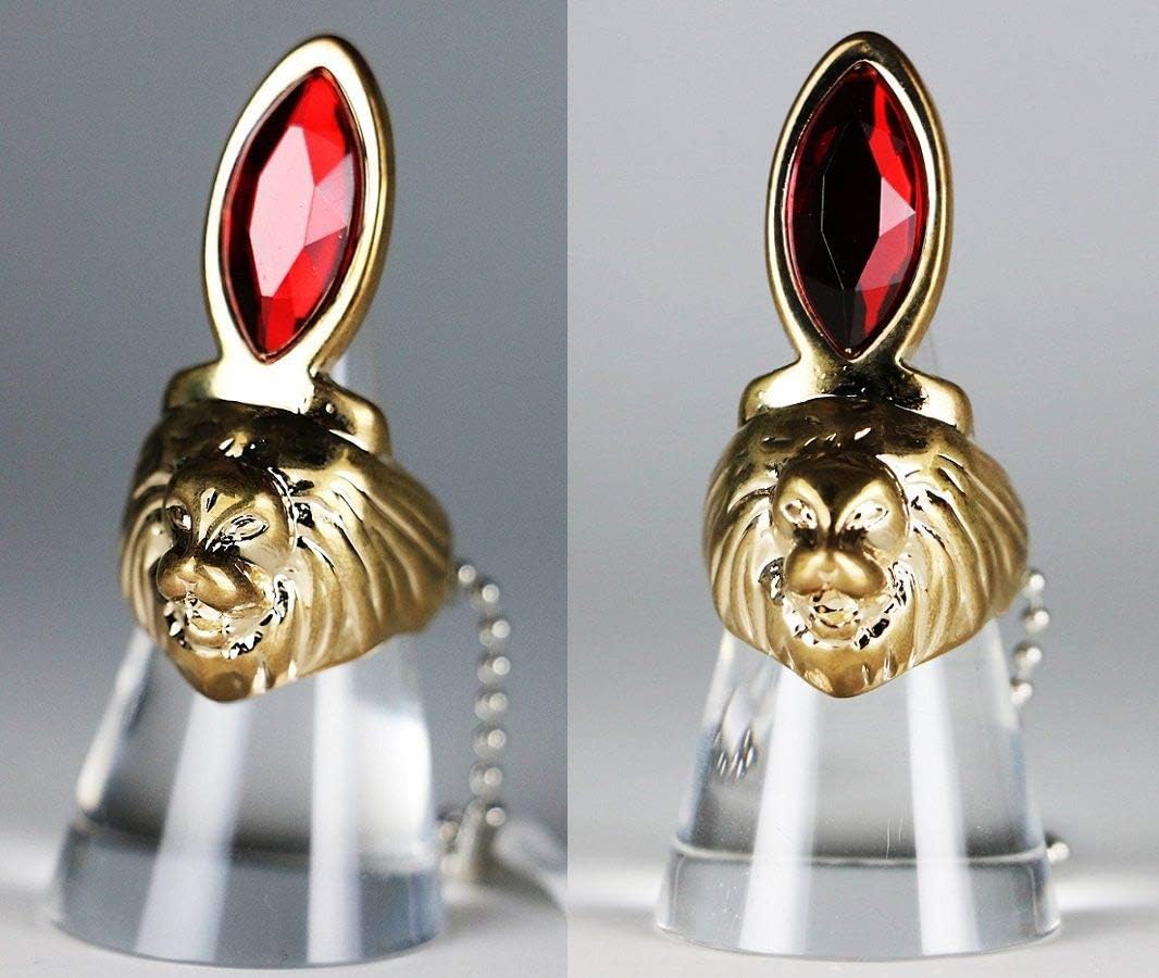 Amazon Co Jp ウルトラマンレオ 1 1 プロップ レプリカ 変身 アイテム レオリング 獅子の瞳 ダイキャスト ワンフェス ステルス田中雷工房 マスク ホビー 通販