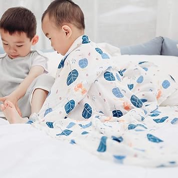 wrapping baby in muslin