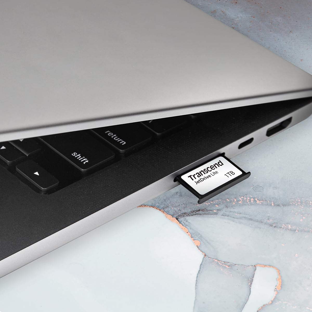 Transcend Japan TS1TJDL330 Extended Memory Card with SD Slot Compatible with 1TB for Macbook Pro 2021 (14
