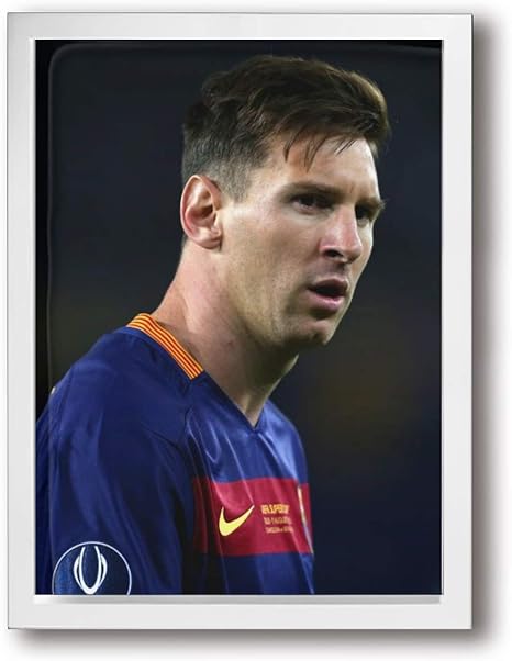 Amazon Co Jp アートフレーム Messi メッシ Fcバルセロナ 3d柄 フレーム装飾画 アートパネル アートボード バンクシー フレーム 木製 壁の絵 壁掛け 壁アート 部屋飾り 背景 壁紙 完成品 アートストリート バンクシー ポスター 30cm 40cm ホワイト ホーム キッチン