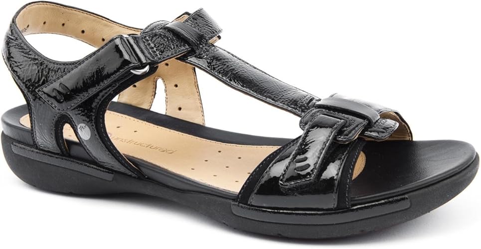 clarks ladies flat black sandals
