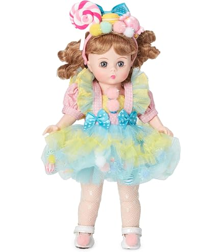 Amazon.com: Madame Alexander Fashion Squad The Penguin Doll, 16
