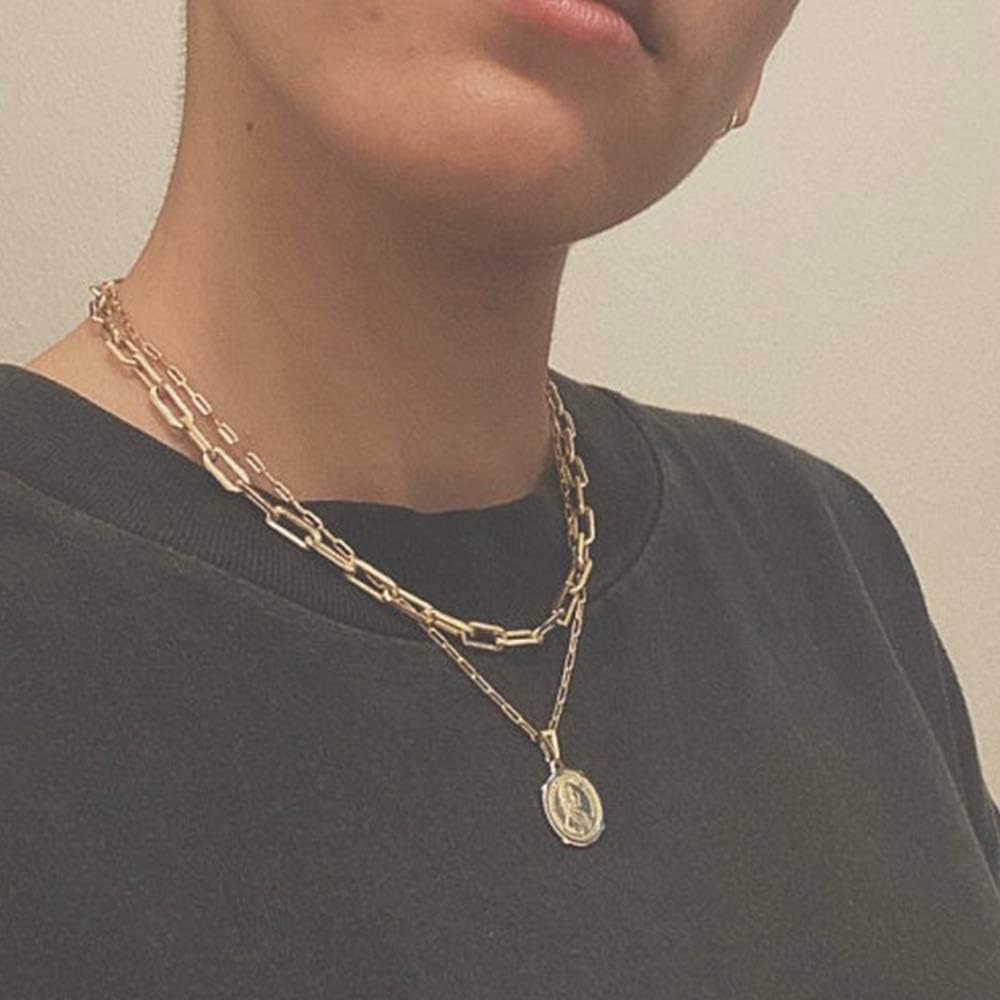 MONOOC Medallion Coin Choker Necklaces for Women, Layered Coin Neckalces for Women, Paper Clip Link Choker Necklace Rectangle Dainty 14K Gold Plated Tiny Beaded Oval Link Chain Necklace: Jewelry