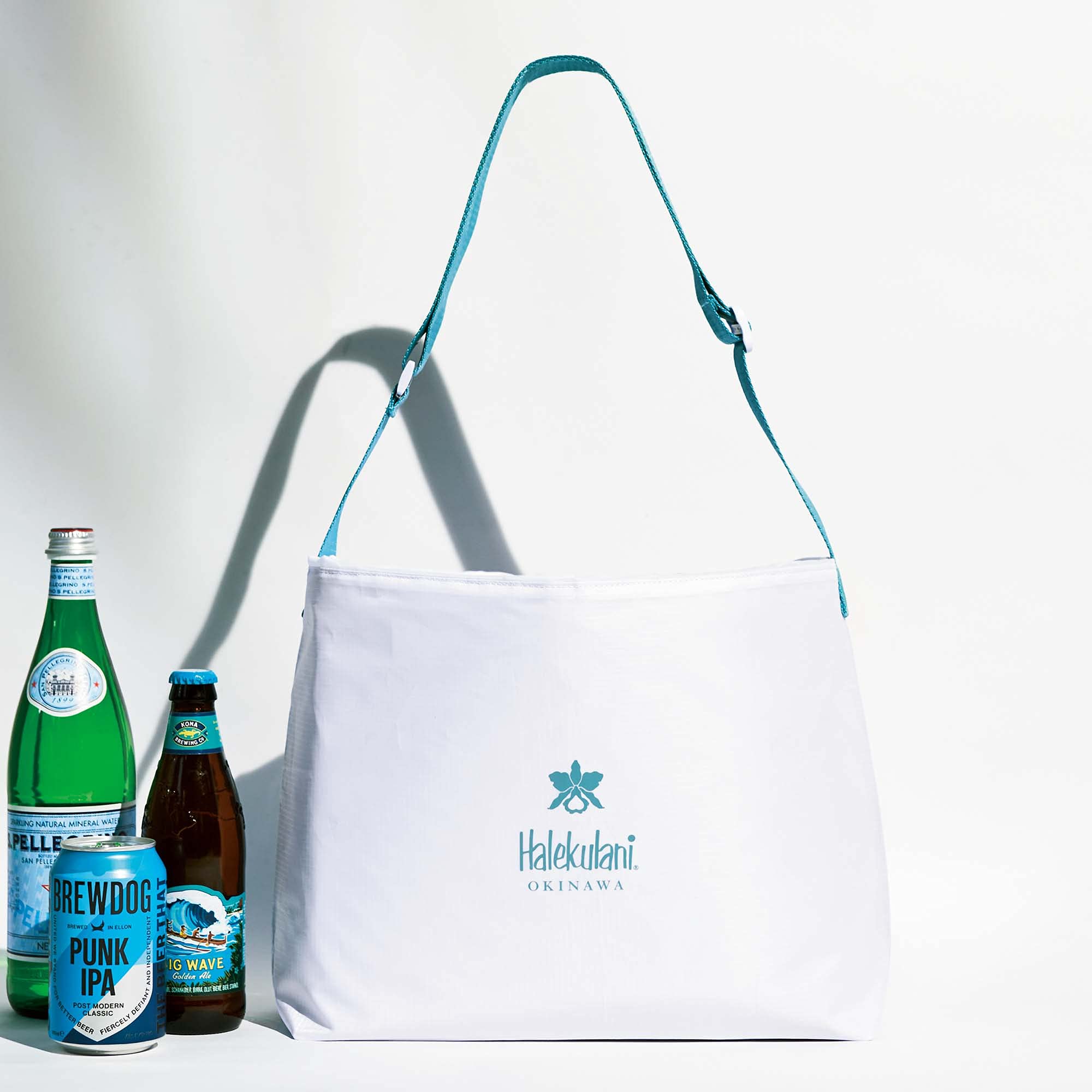 MonoMaster(モノマスター) 2021年8月号：6/24発売【雑誌付録】ハレクラニ沖縄 保冷・保温ショルダーバッグ