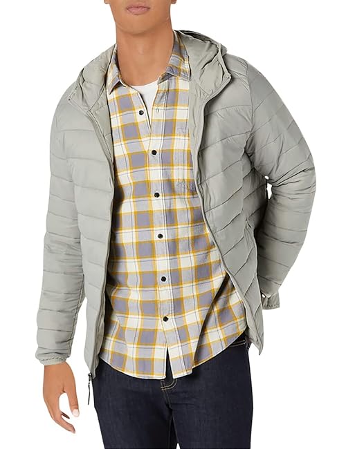 Amazon Essentials Men's Lightweight Water-Resistant Packable Hooded Puffer Jacket, Light Grey, Medium