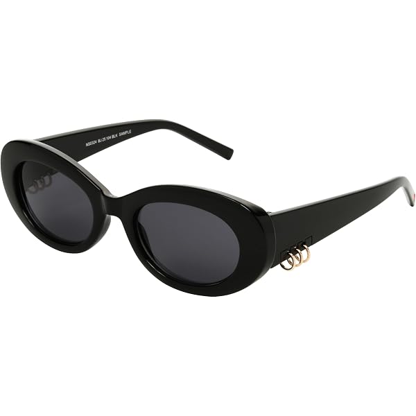 Amazon.com: Betsey Johnson Women display picture 1