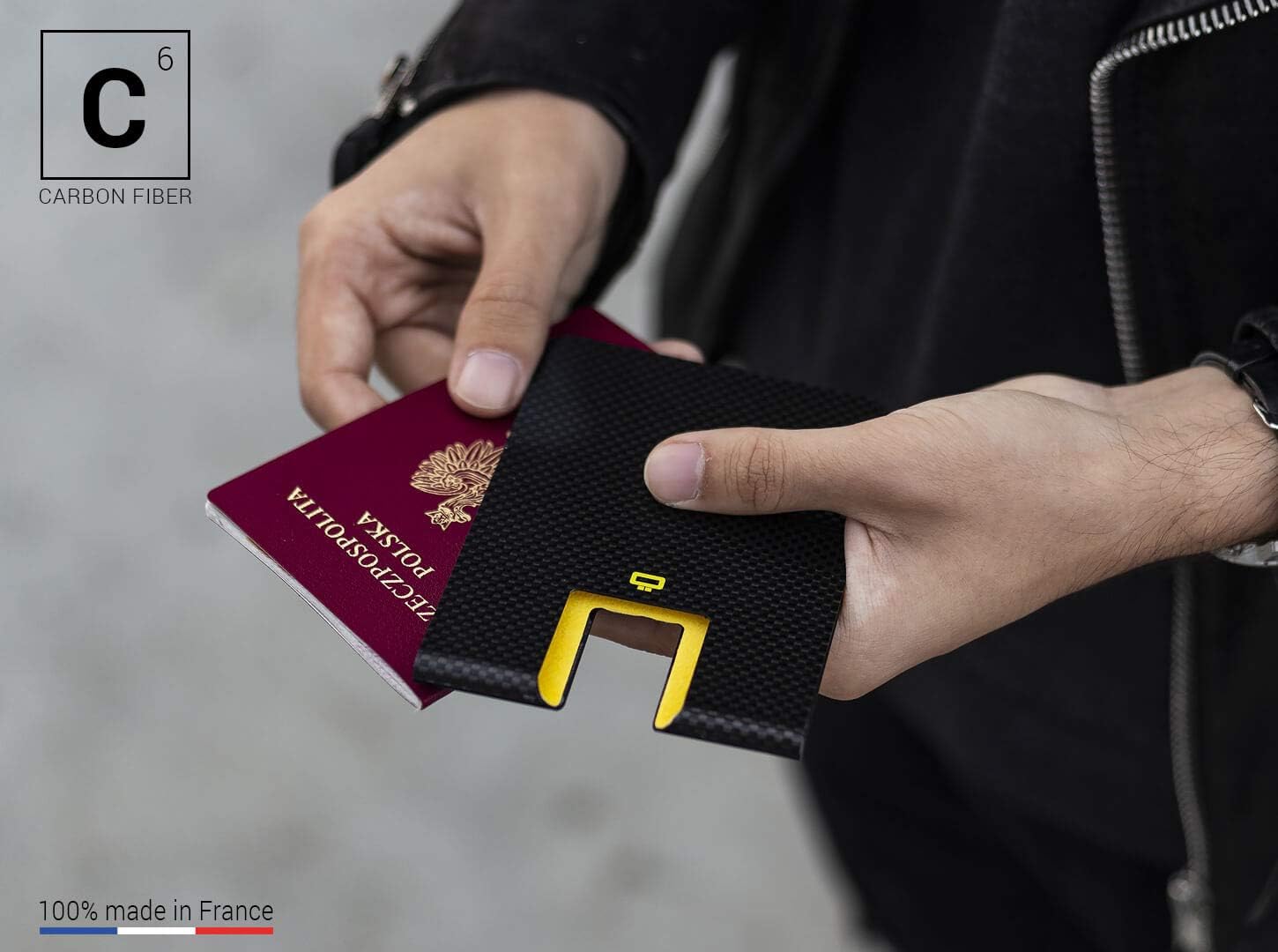 Ögon Smart Wallets CPC Carbon Passport Clip Carbon Fibre Passport