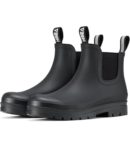 Amazon.com | Hunter Women's Play Chelsea Neo Boots, Black, 5