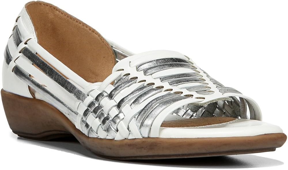 naturalizer huaraches