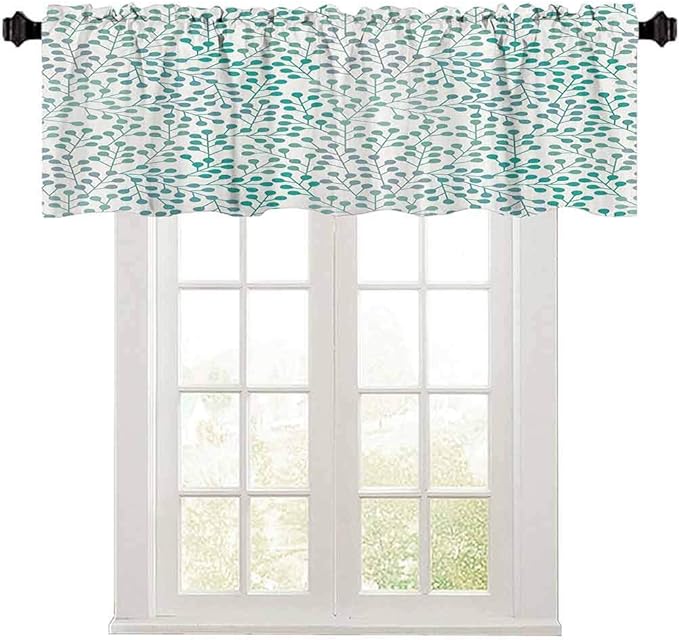 Cenefa de ventana recta corta, retazos grandes de diferentes patrones