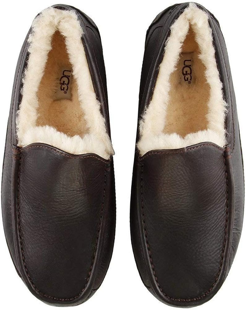  | UGG Men's Ascot Slipper | Slippers