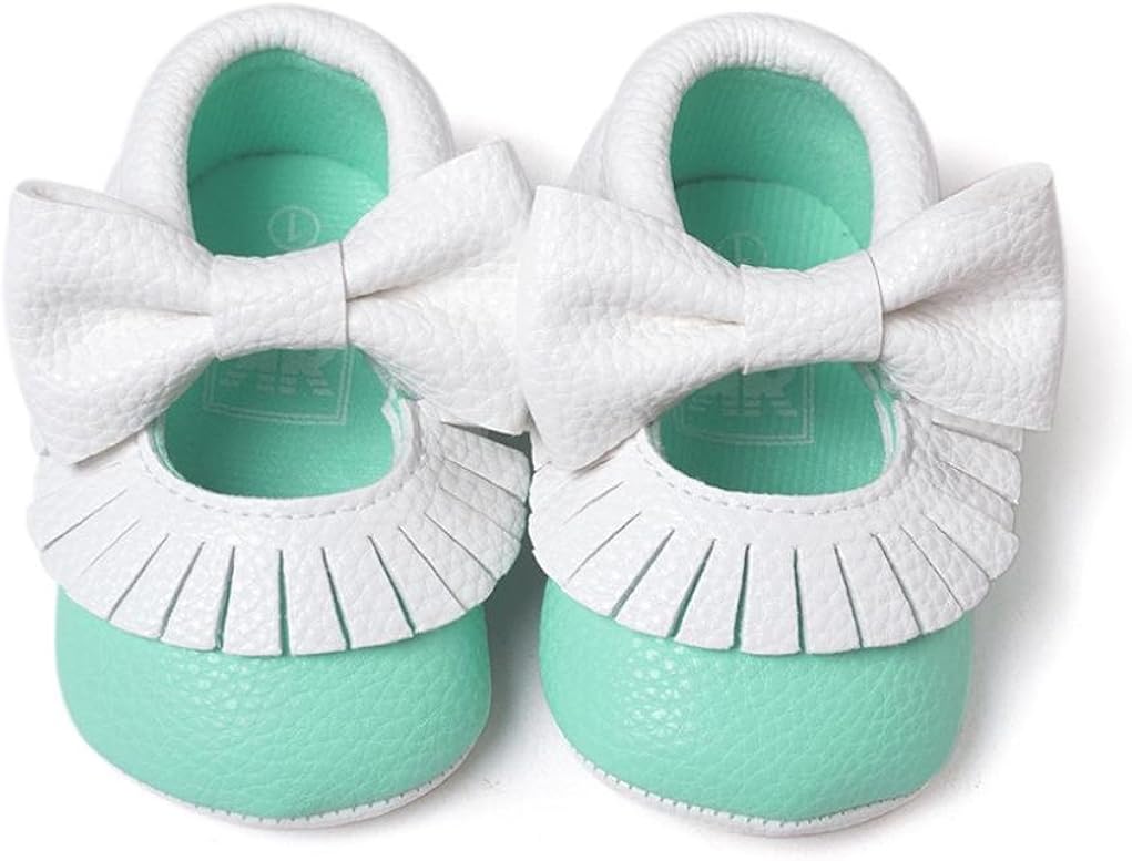 green baby shoes