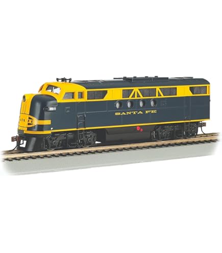 Amazon.com: Bachmann Trains - GP7 - DCC Ready Locomotive - Santa