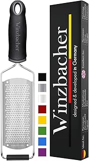 Winzbacher® - Premium Zester Reibe I Parmesanreibe, Zitronenreibe, Muskatnuss Reibe, Ingwerreibe u.v.m. I rasiermesserscharfe Edelstahl Klinge I Spülmaschinenfest I inkl. Schụtz & Reinigungsbürste