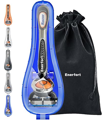 Gillette Labs Exfoliating Bar Razor 3 Razor Blade Refills, Travel Case & Premium Magnetic