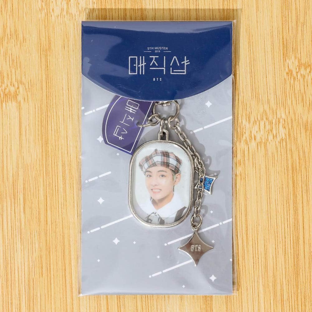 yuhiugre Key Chain BTS Keyring with Single Member’s Photo Pendant Decorative Keychain with Korean Name(01)