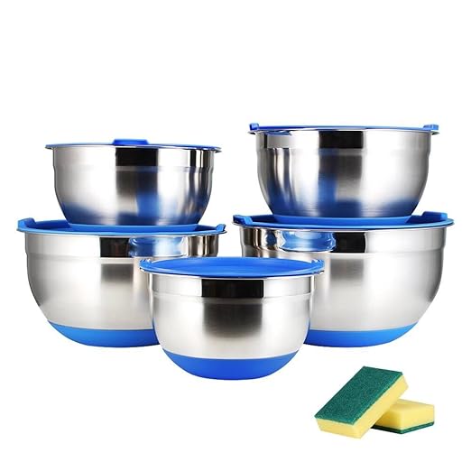 JUNING Edelstahl Schüssel Set mit Platics Deckel, 5-Teilig mit Rutschfeste Silikonböden, Messskala, Multifunktional als Rührs