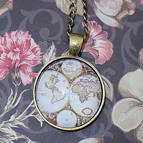 World Map Necklace, World Map Pendant, World Map Jewelry, Glass Dome Art Pendant Traveller Gift, Globetrotter Gift