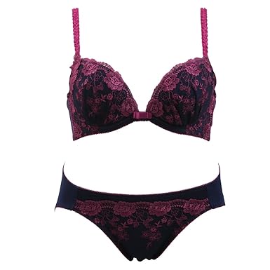 Amazon 魅惑の谷間 クラシックフラワーモチーフ ブラショーツセット