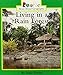 Living in a Rain Forest (Rookie Read-About Geography: Peoples and Places)