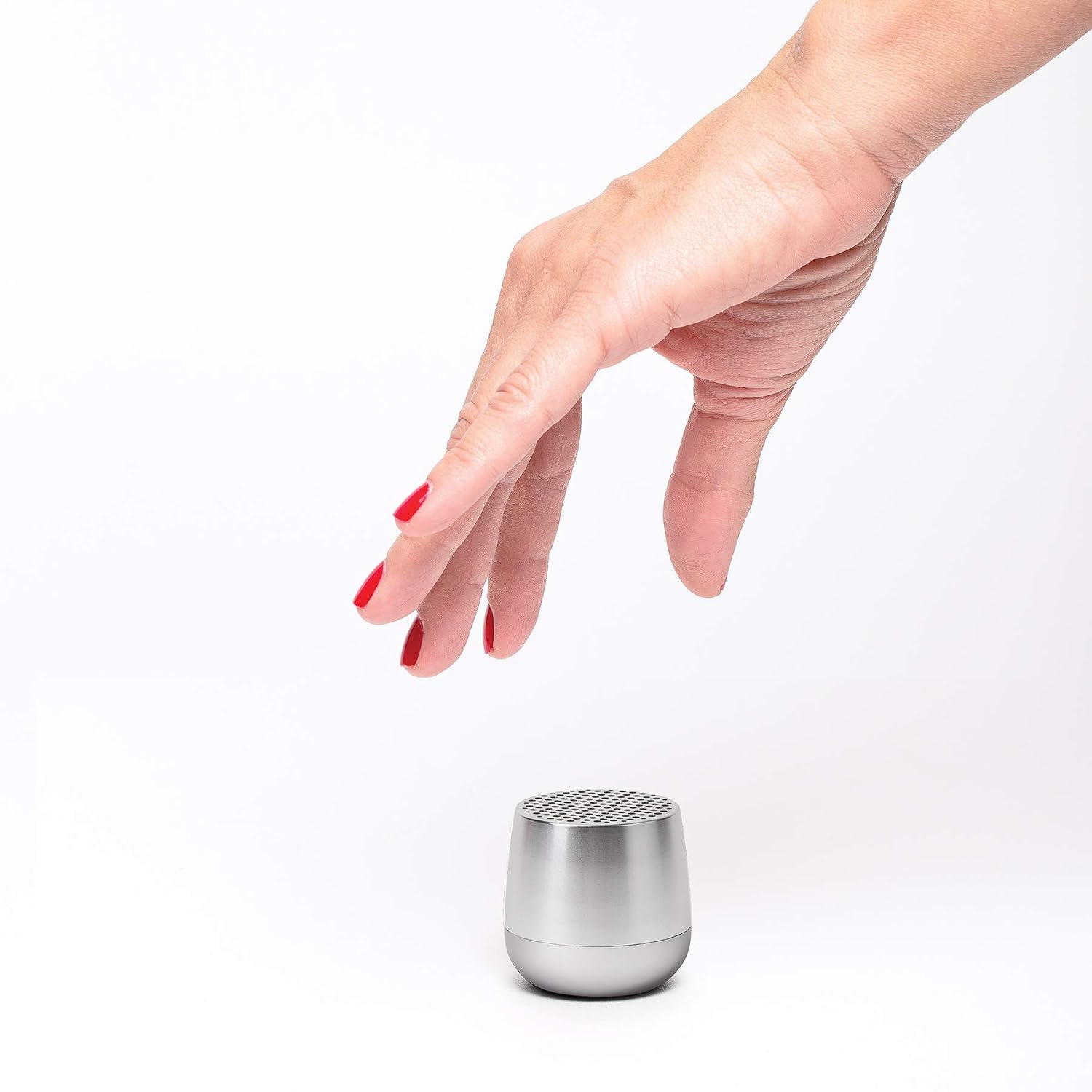 Lexon MINO+ Portable Bluetooth Mini Speaker with HD sound, Rechargeable and Pairable - Aluminium, ALU POLI - Image 4