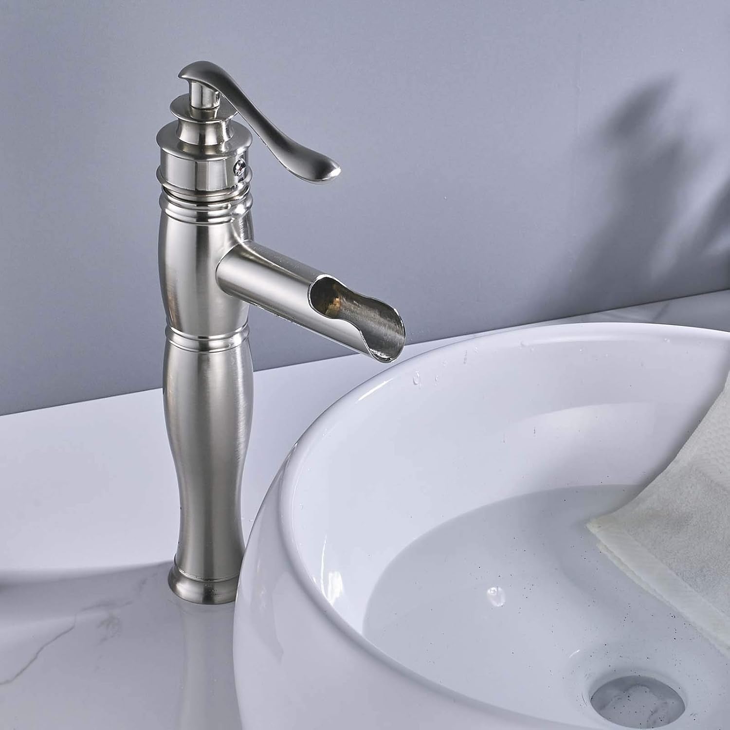 Saeuwtowy Níquel Cepillado Cascada Grifo de Lavabo Grifo de Baño