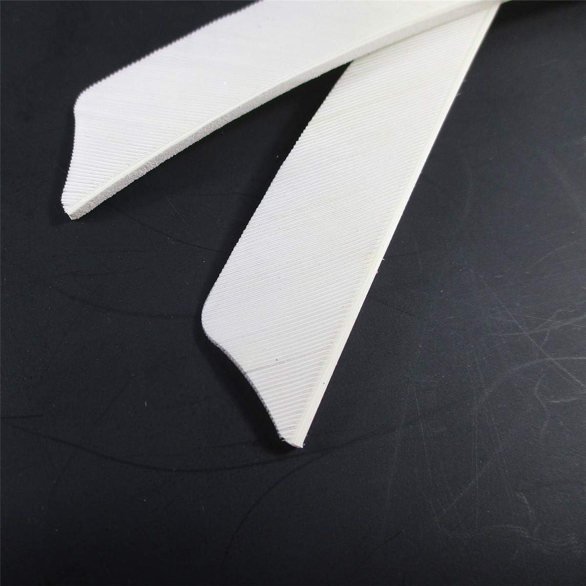 Letszhu Archery Arrows Feather Fletching 4 Inch Real Turkey Vanes for Hunting Target Shooting (25 Pack) (White) : Sports & Outdoors