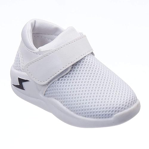boys white athletic shoes