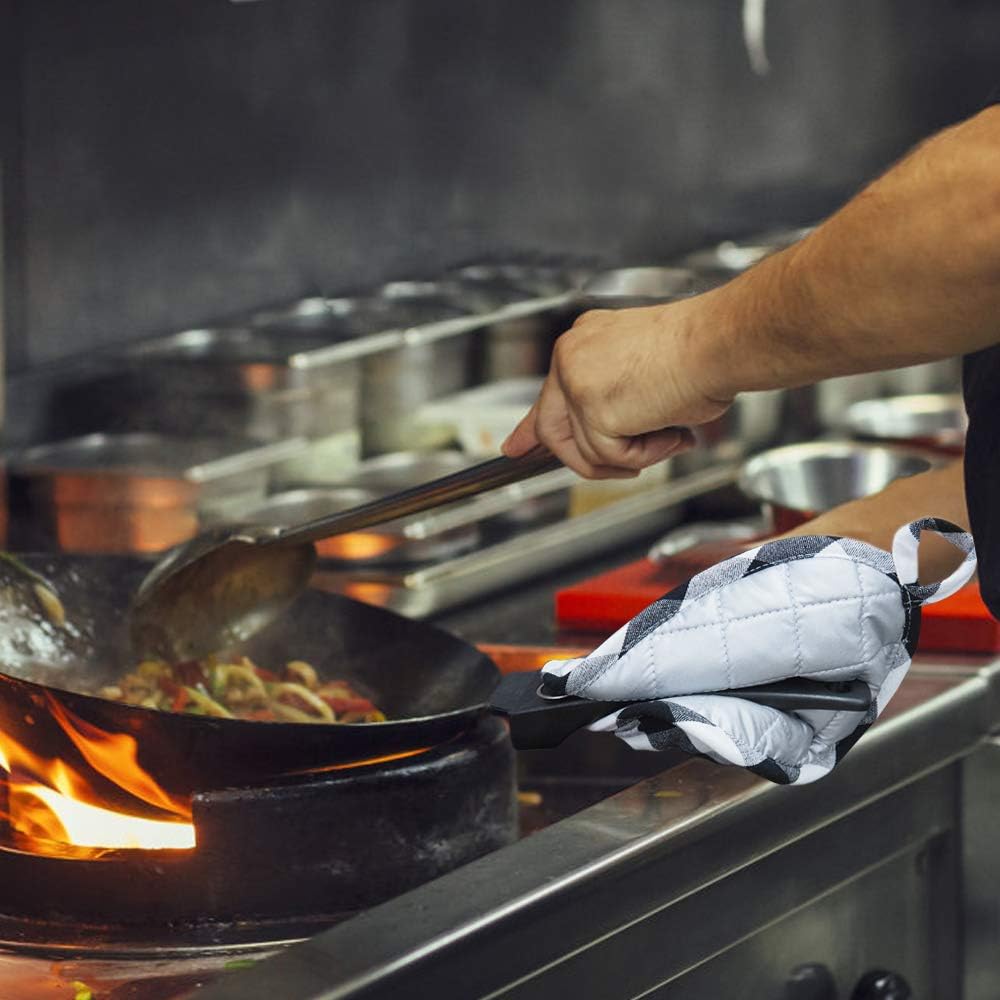 Alselo Pot Holder Set of 5 Heat Resistant Potholder, Professional Baking Food Safe Hot Pat Cotton with Silver-Plated for Kitchen Cooking Barbecue (Black/White, 5): Kitchen & Dining