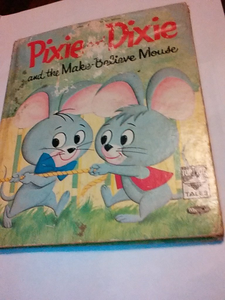 Pixie And Dixie And The Make Believe Mouse Authorized Edition Benson Mary Windler Carey John Neely Jan Amazon Com Books