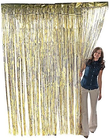 Fun Express - Gold Metallic Fringe Curtain For Party - Party Decor - Door Decor - Door Borders & Curtains - Party - 1 Piece