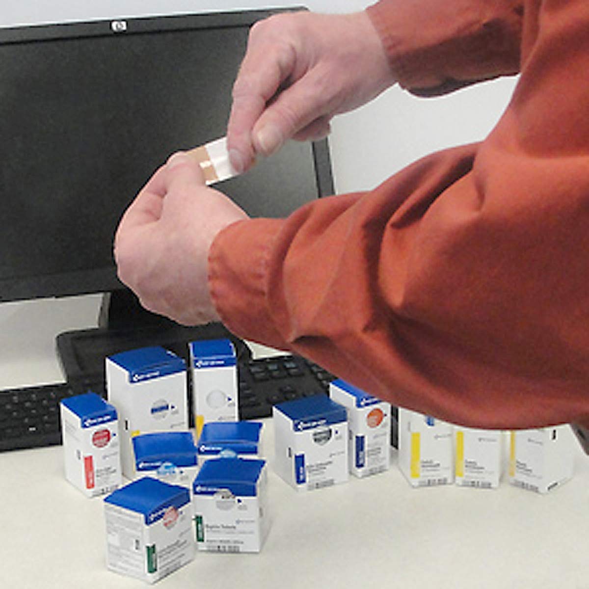 First Aid Only General SmartCompliance Refill Pack with Medications (700002): Industrial & Scientific
