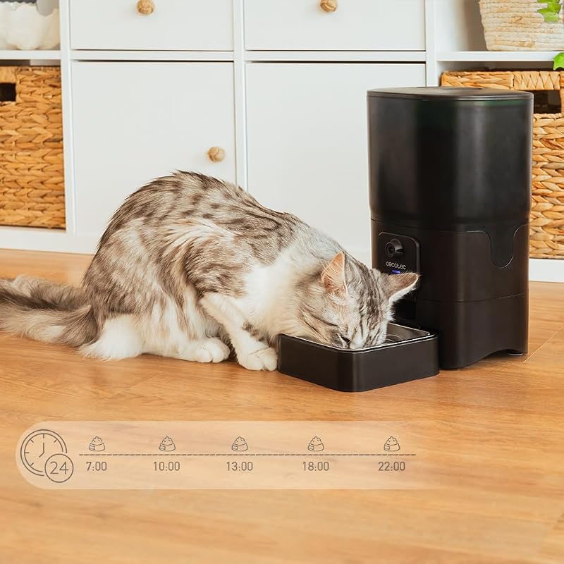 Distributore Automatico Cibo Gatti e Cani Pumba 6000 Purrfect Meal Smart Vision. Controllo Wifi, Camera, Registratore Vocale, 6L, Controllo Porzioni fino a 10mm, Allarme, Ciotola Acciaio Inox