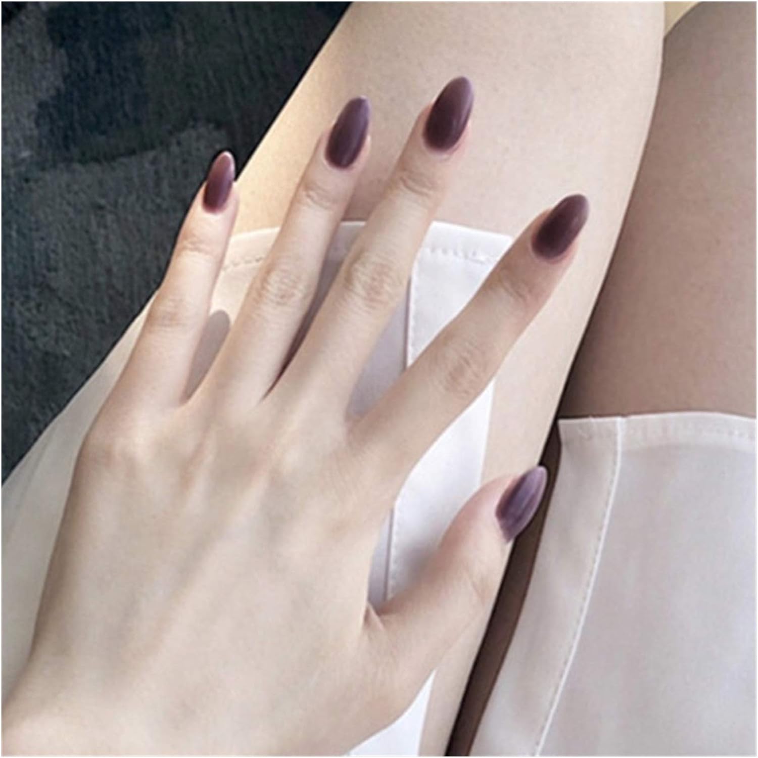 Amazon Co Jp 人気 フルカバーショートプレス爪の上のフルカバーの紫色の紫色の色の丸い色の頭の偽の爪 ビューティー