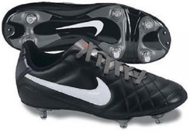 boys football boots size 4