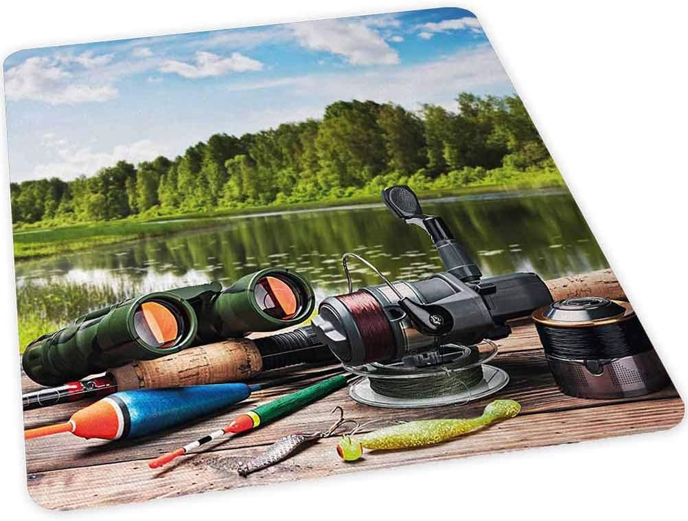 Cojines para silla de oficina, aparejos de pesca en un pontón lago en