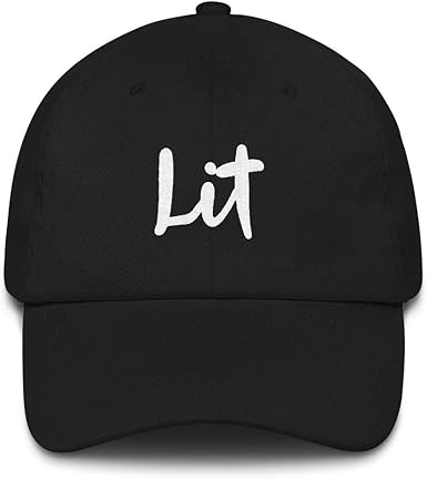 hat that says dad on it