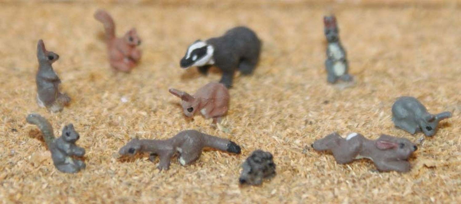 Langley Models 10 British / English Wild animals OO Scale UNPAINTED Kit F146 Amazon.co.uk Toys