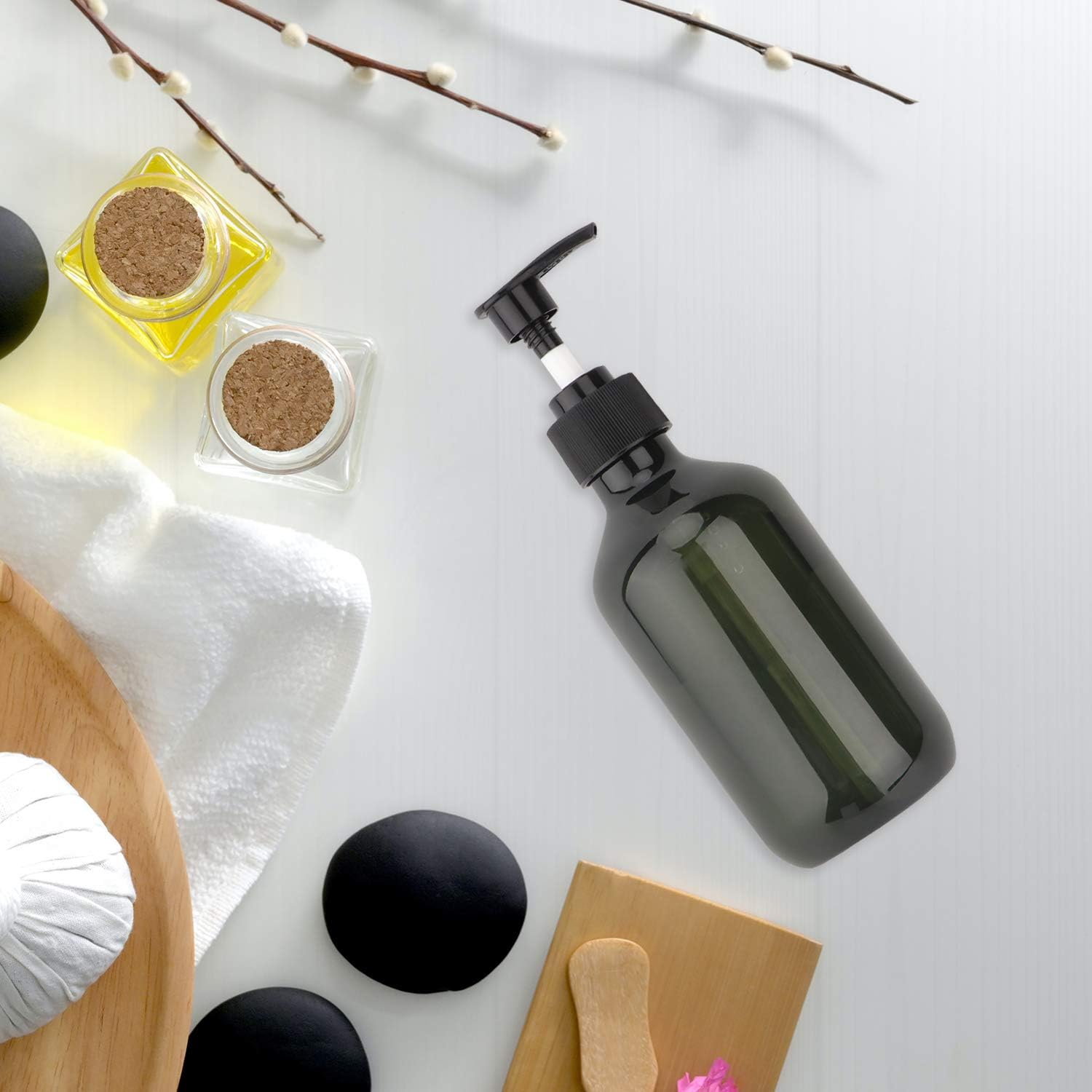 Sdoot Green Pump Bottle 2 Pack , 10oz Shampoo Pump Bottle Plastic Pump Dispenser Bottle for Shampoo Lotion Body Wash: Kitchen & Dining