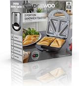 Daewoo 750W Compact Sandwich Maker Dual Indicator Lights Latch Lock view 4
