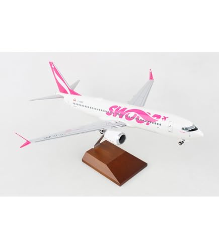 Amazon.com: SkyMarks Daron Swoop 737MAX8 1/100 W/Wood Stand & Gear