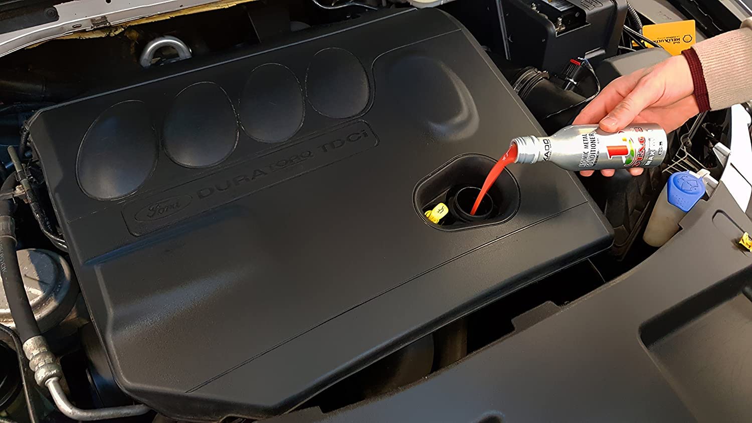 XADO engine oil additive protection for engines additive for wear protection & rebuilding of