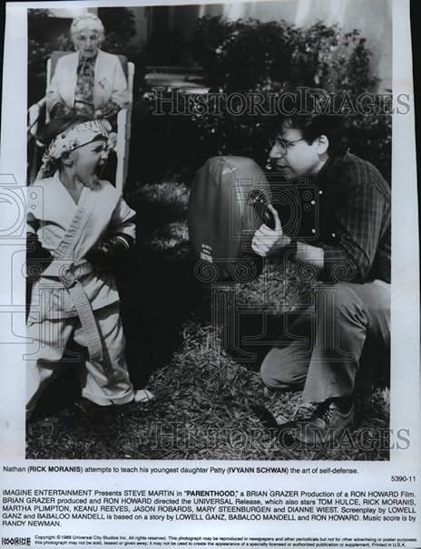 Amazon Com Historic Images 1989 Press Photo Actor Rick Moranis Ivyann Schwan In Parenthood Movie Photographs
