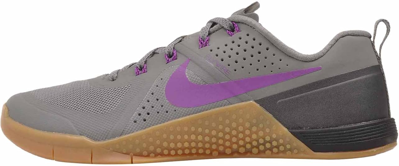 Amazon.com | Nike Men's Metcon 1, Tumble Grey/Vivid Purple-Black Game, 8.5 M US | Shoes