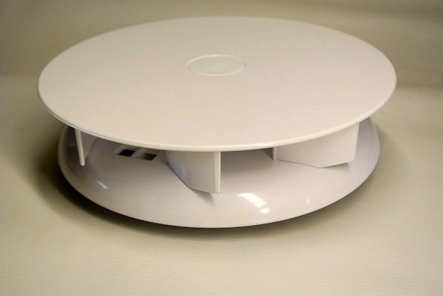 Low profile rotary vent for vans buses wind driven rotating vent for van