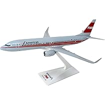 アメリカン航空　ポーイング737-800 1:200 Amazon.com: Flight Miniatures American/Air Cal 737-800 1:200