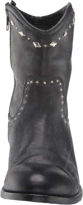 melissa button multi stud short