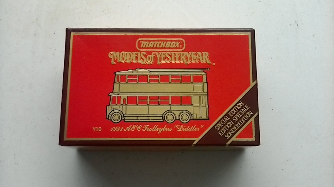Y10 Models of Yesteryear 1931 AEC Trolleybus "Diddler"